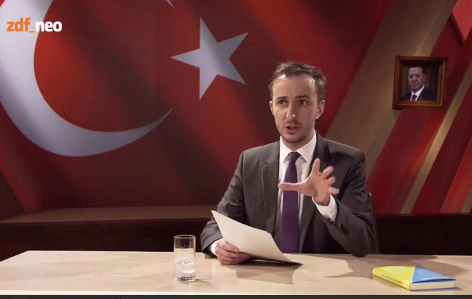 Böhmermann zeigt am Beispiel Erdogan was Meinungsfreiheit ist